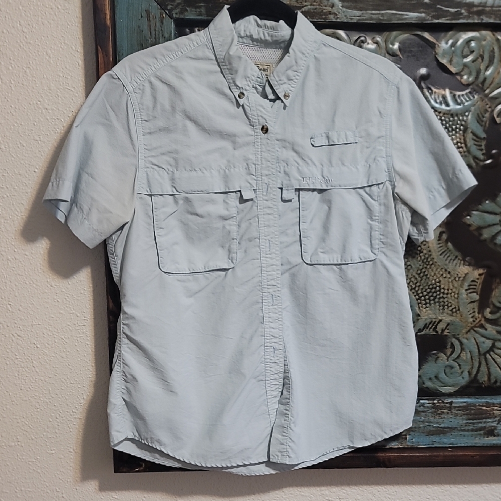 L.L. Bean Pale Blue Short-Sleeve Button-Down Utility Shirt Womens